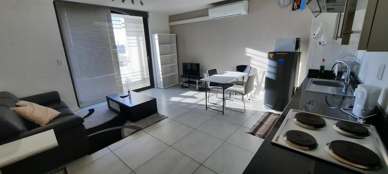 Kingelph Home-Stay Windhoek Exterior photo